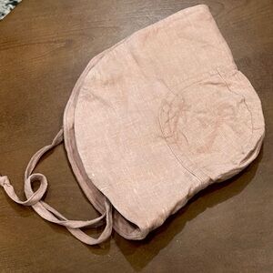 Briar Baby sun bonnet in mauve color size is 12-24 months EUC